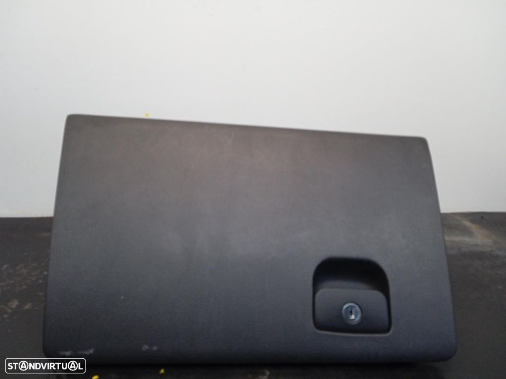 PORTA LUVAS HYUNDAI SANTA FÉ II 2006 -845112B000 - 3