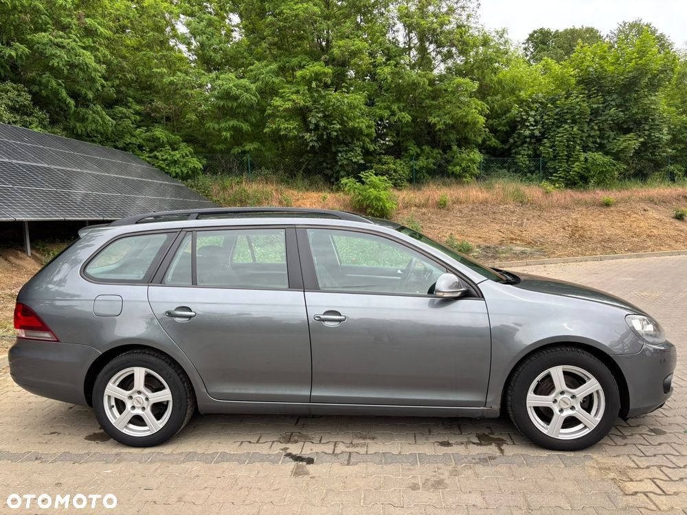 Volkswagen Golf - 8