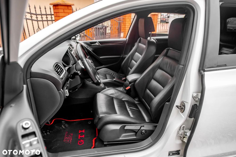 Volkswagen Golf 2.0 TSI GTI - 17