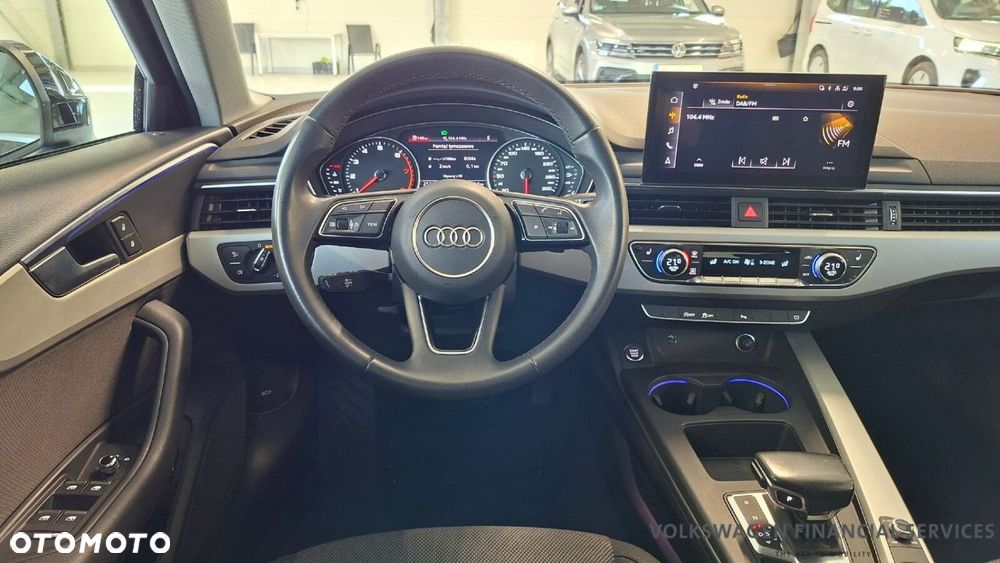 Audi A4 Limousine - 13