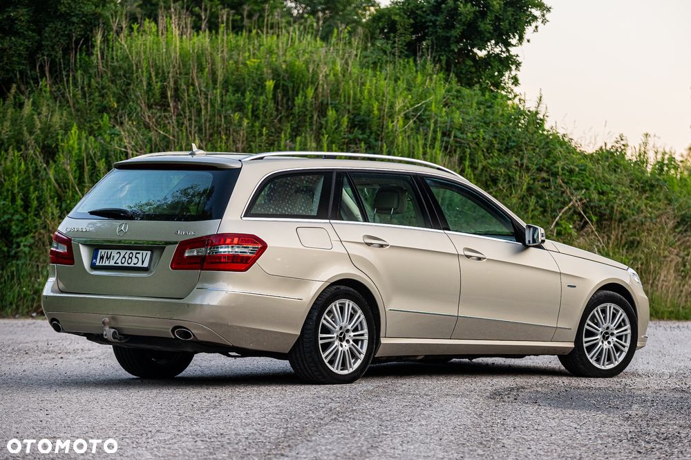 Mercedes-Benz Klasa E 350 CDI BlueEff - 30