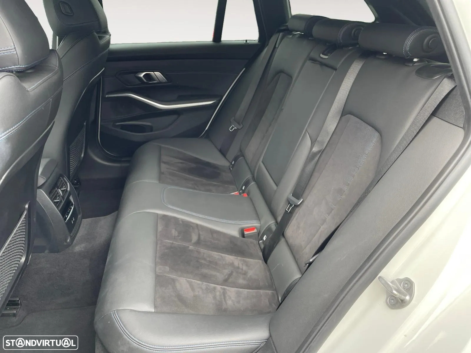 BMW 320 d Touring Pack M Auto - 13