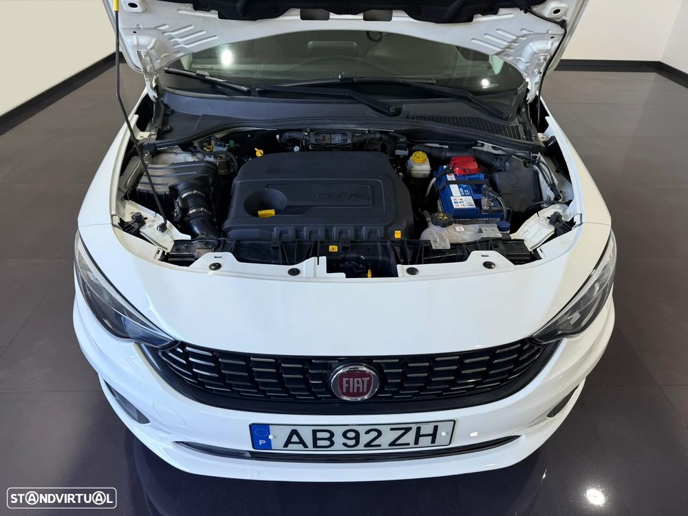 Fiat Tipo Station Wagon 1.3 M-Jet Lounge - 47