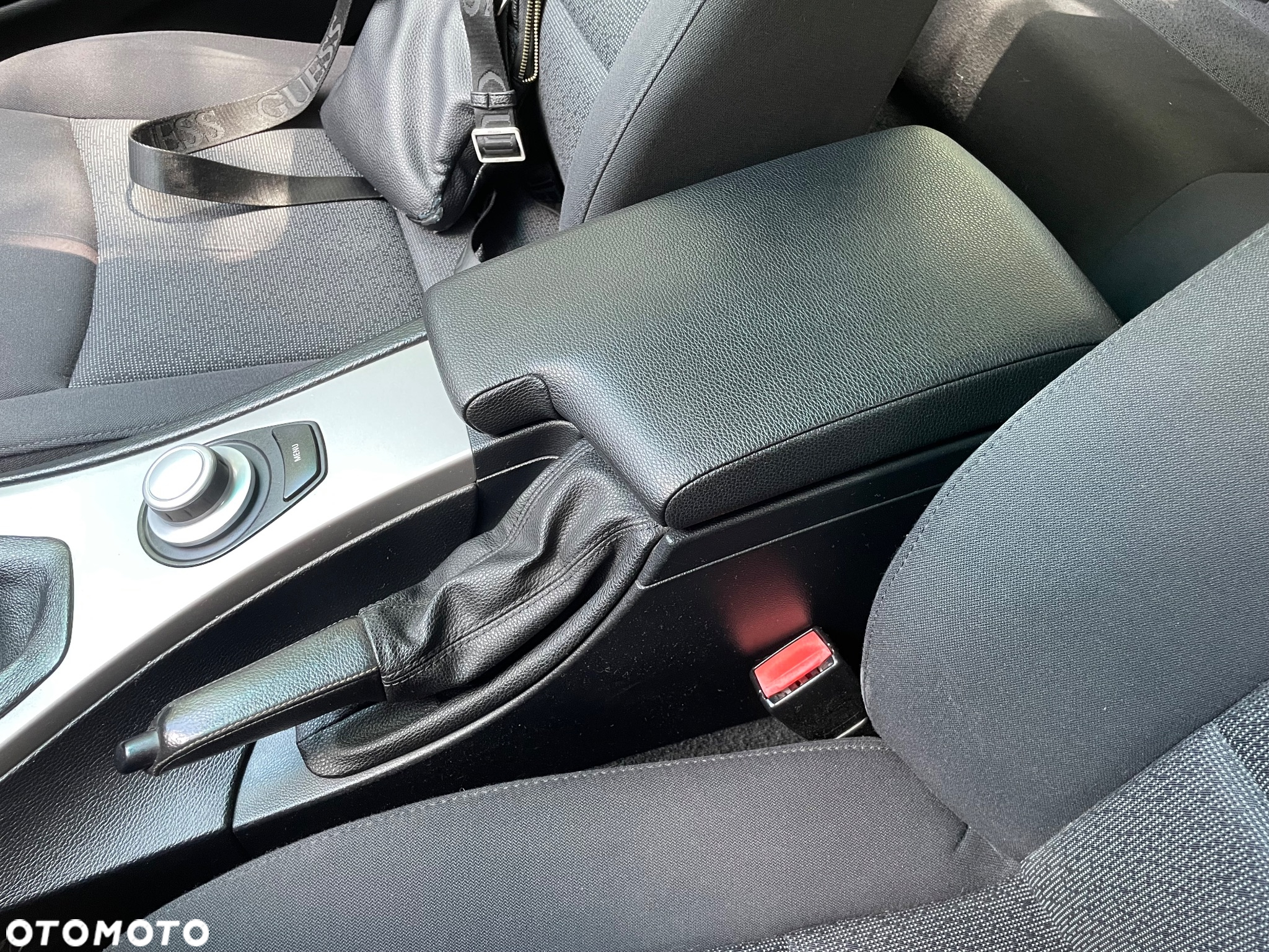 BMW Seria 3 320d DPF Touring - 32