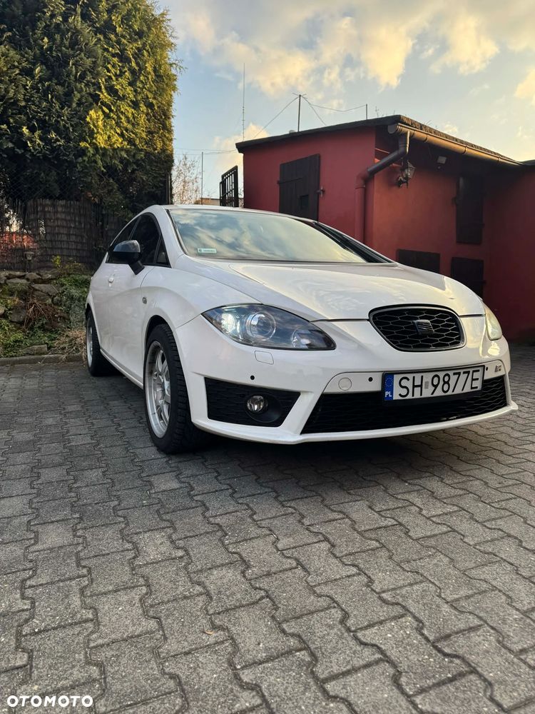 Seat Leon 2.0 TSI Cupra R - 2