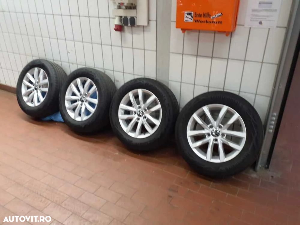 Volkswagen Passat Variant 2.0 TDI DSG Business - 19