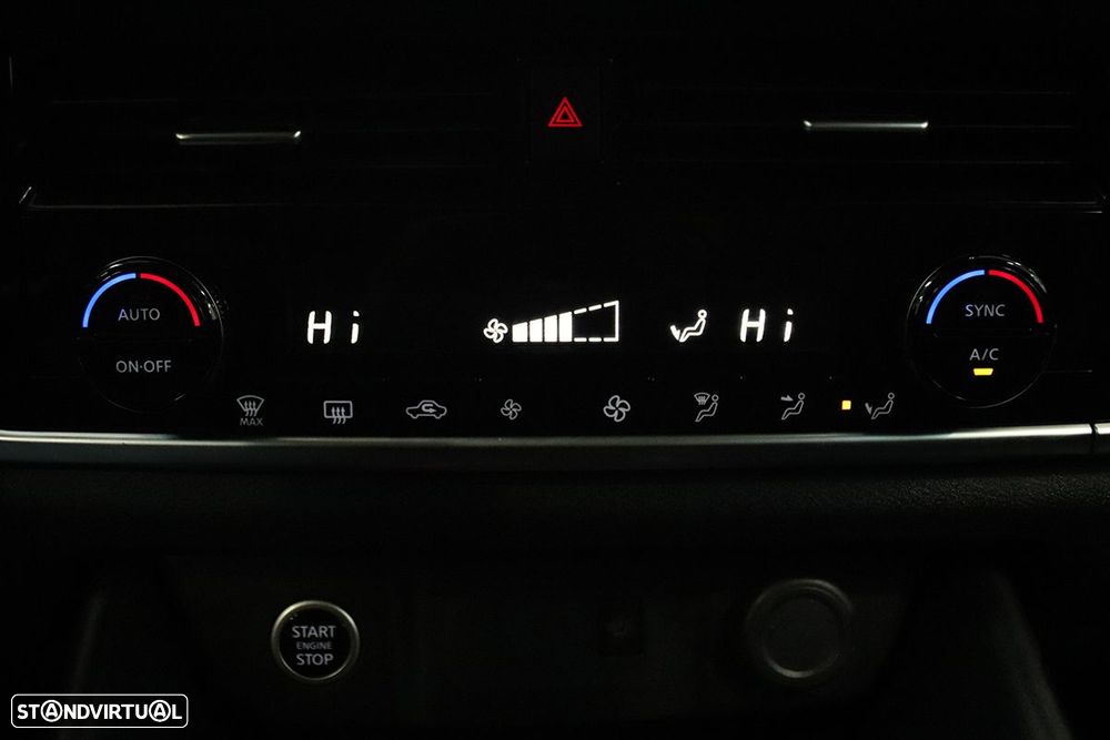 Nissan Qashqai 1.3 DIG-T N-Connecta Xtronic - 13