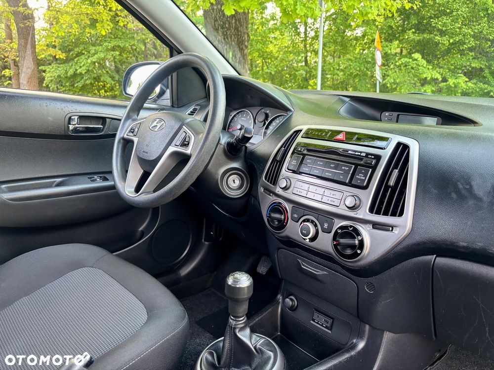 Hyundai i20 1.25 Wersja Jubileuszowa - 40