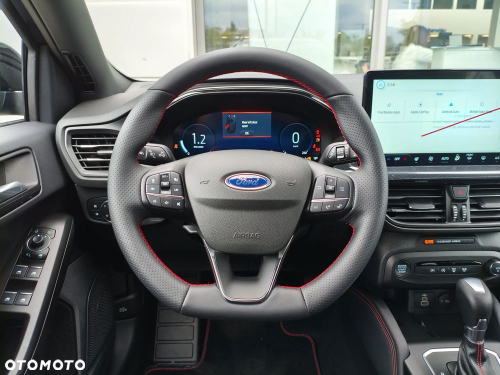Ford Focus 1.0 EcoBoost mHEV ST-Line X - 29