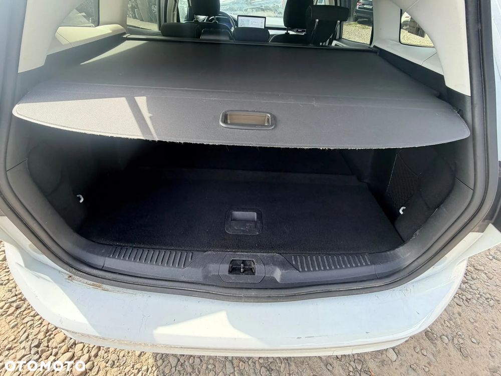 Ford Focus 1.0 EcoBoost Hybrid TITANIUM - 16