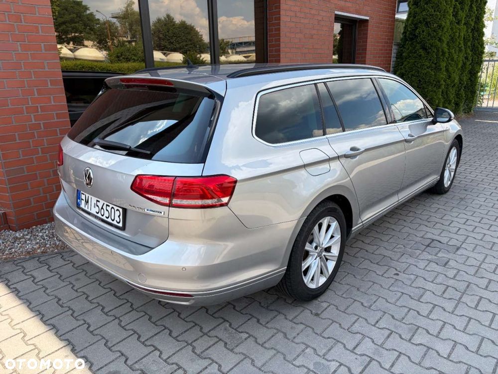 Volkswagen Passat Variant 2.0 TDI SCR DSG BlueMotion Comfortline - 3