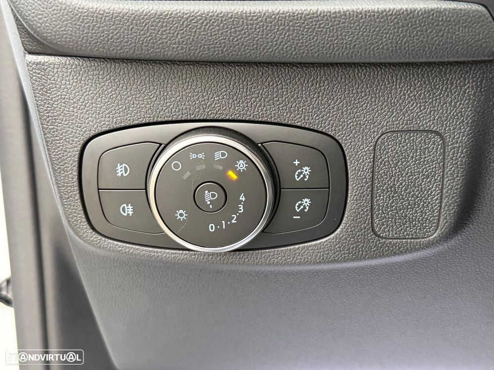 Ford Focus 1.0 EcoBoost MHEV ST-Line - 18