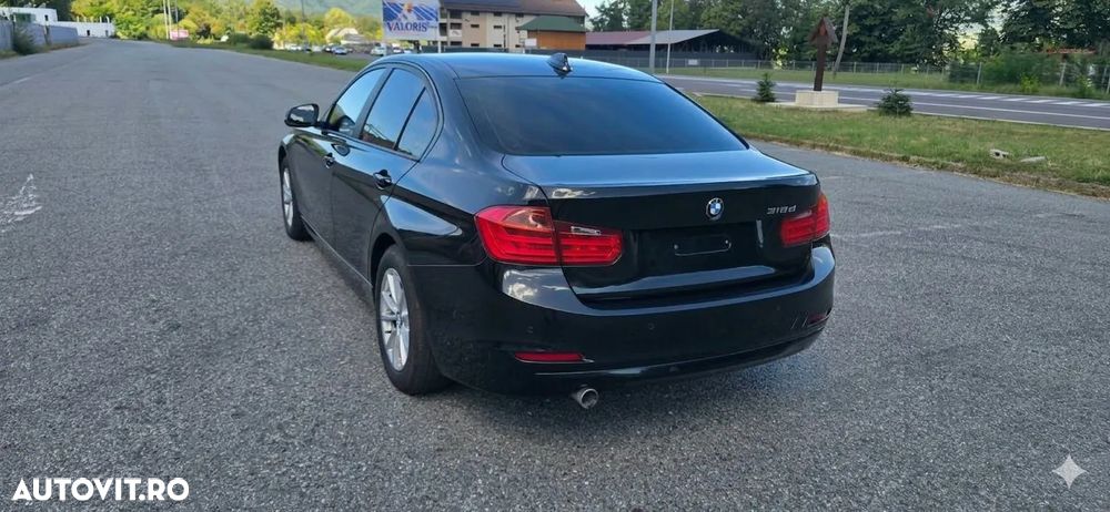 BMW Seria 3 318d - 3