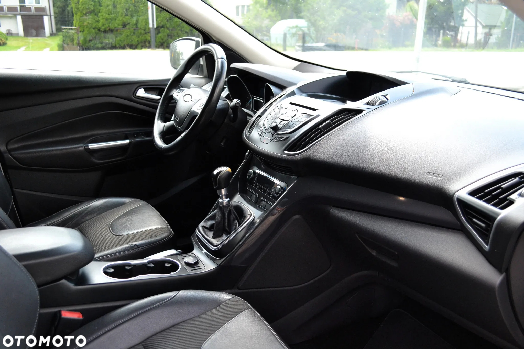 Ford Kuga 2.0 TDCi 2x4 Titanium - 9