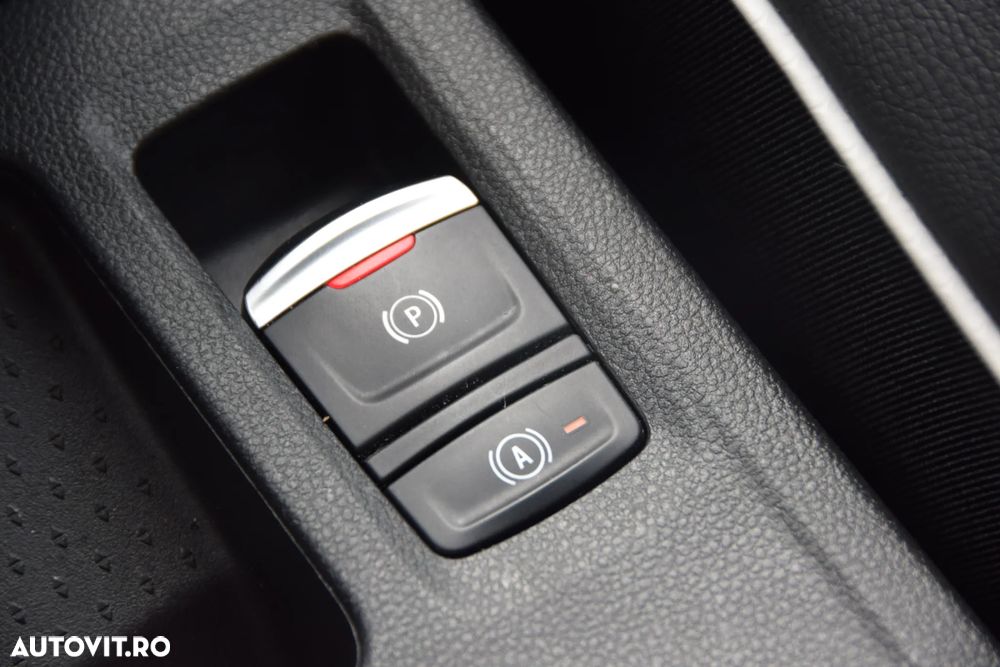 Renault Captur PHEV 160 Techno - 33