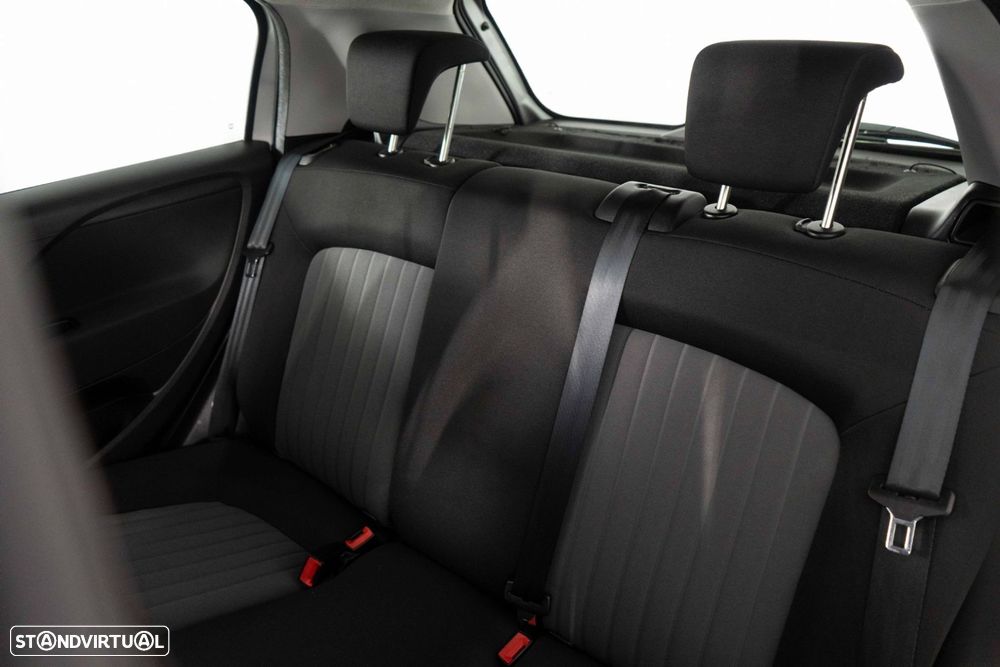 Fiat Punto 1.2 Lounge Start&Stop - 11