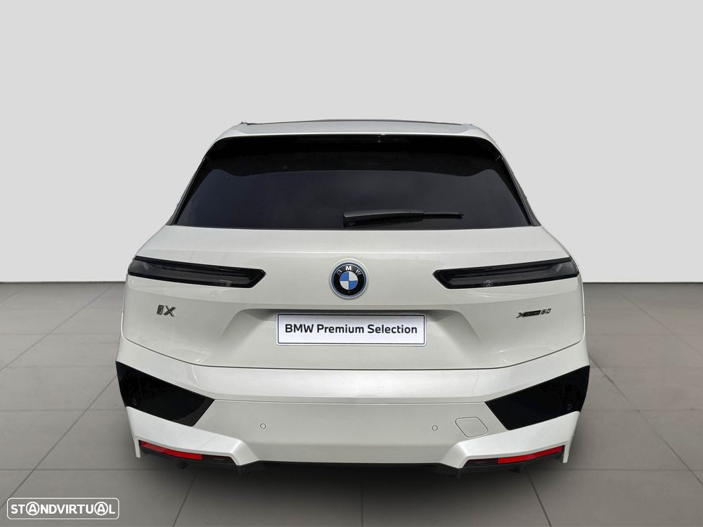 BMW iX xDrive50 - 6