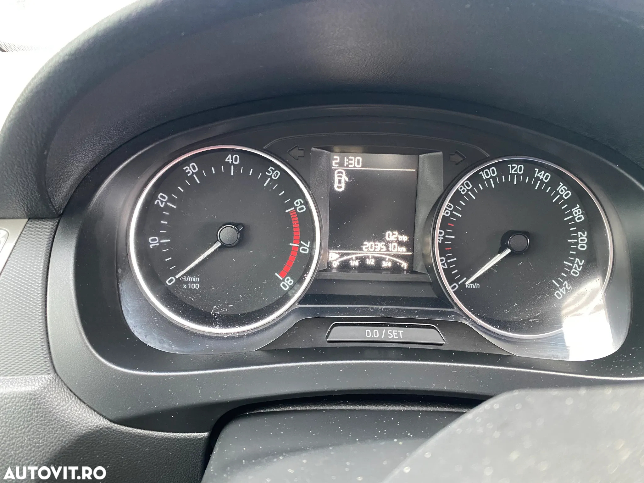 Skoda RAPID 1.2 TSI Ambition - 18