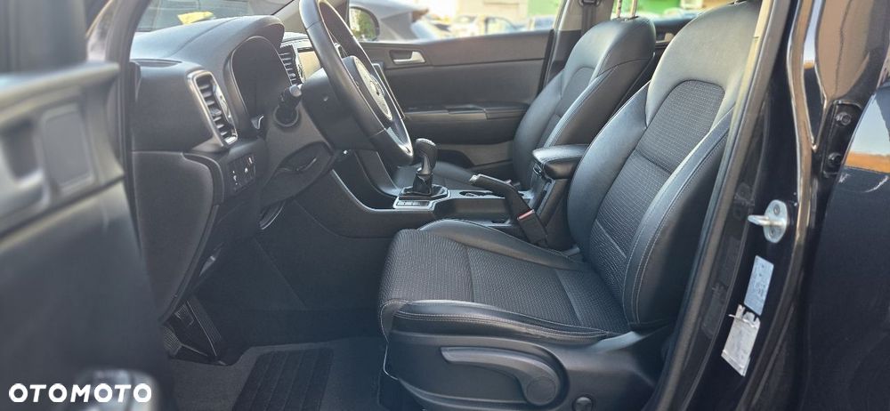 Kia Sportage 1.7 CRDI 2WD Dream-Team Edition - 32