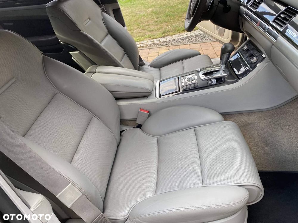 Audi A8 - 15