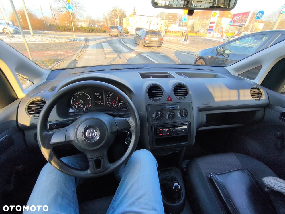 Volkswagen Caddy Trendline Mixt - 12