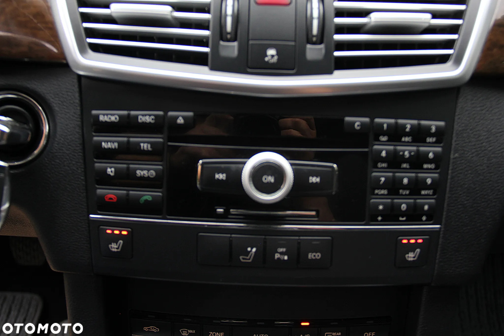 Mercedes-Benz Klasa E 200 Kompressor Elegance - 29