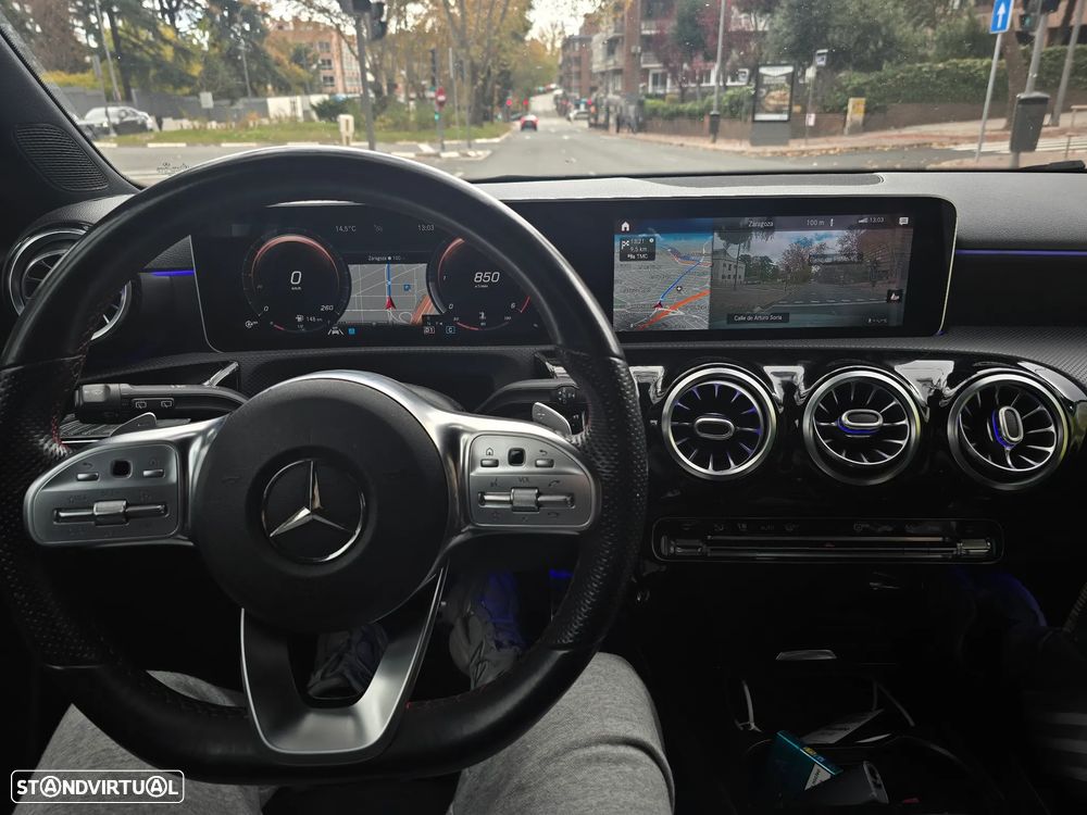 Mercedes-Benz A 180 d 7G-DCT AMG Line - 4