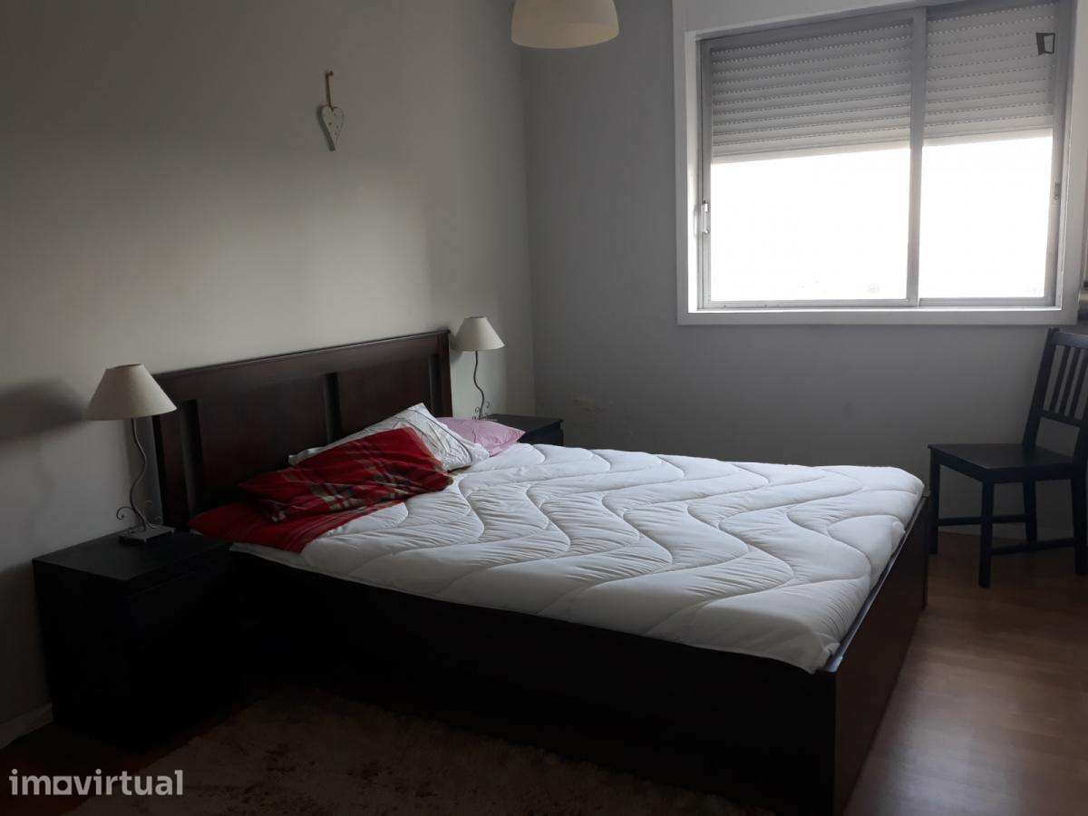 Apartamento com 3 quartos - localizado em Ramalde Porto - Grande imagem: 2/18