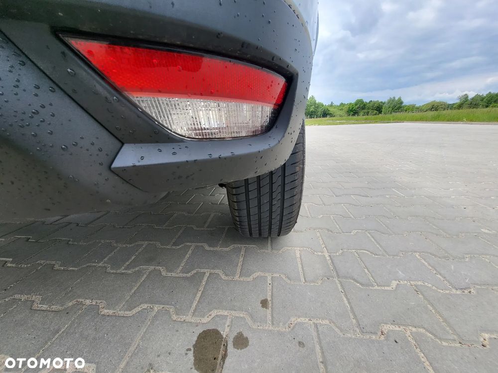 Dacia Duster 1.6 SCe Essential - 19