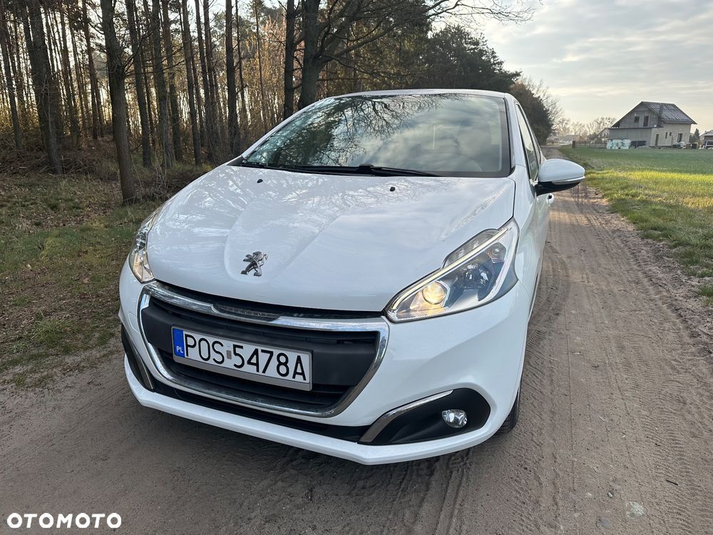 Peugeot 208 - 3