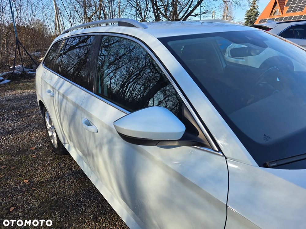 Skoda Superb 2.0 TDI DSG Ambition - 11