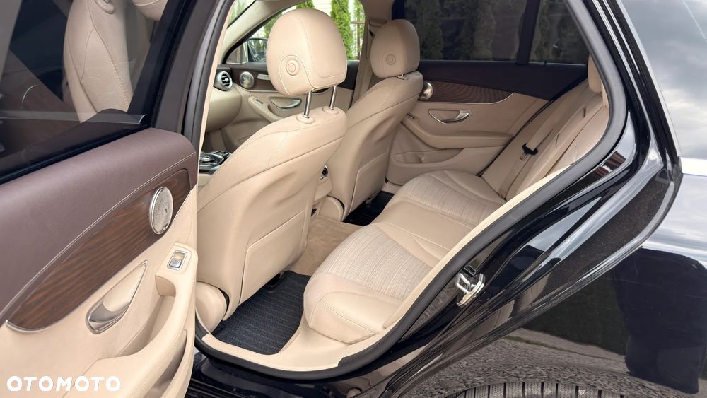 Mercedes-Benz Klasa C 220 d 9G-TRONIC Avantgarde - 23