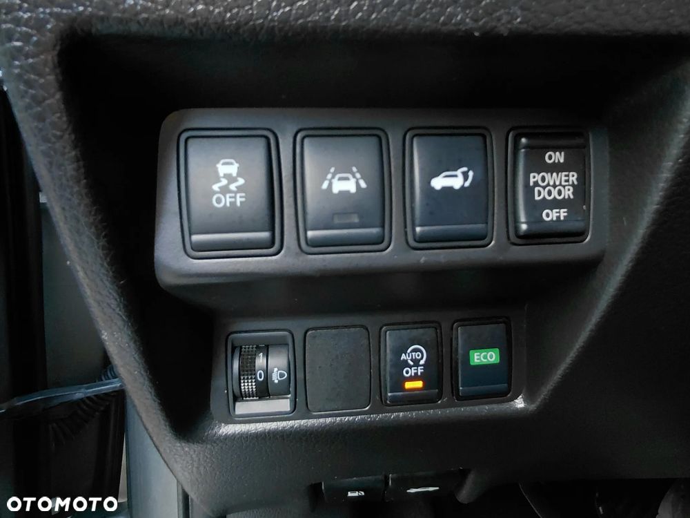 Nissan X-Trail 1.7 dCi N-Connecta 4WD Xtronic - 23