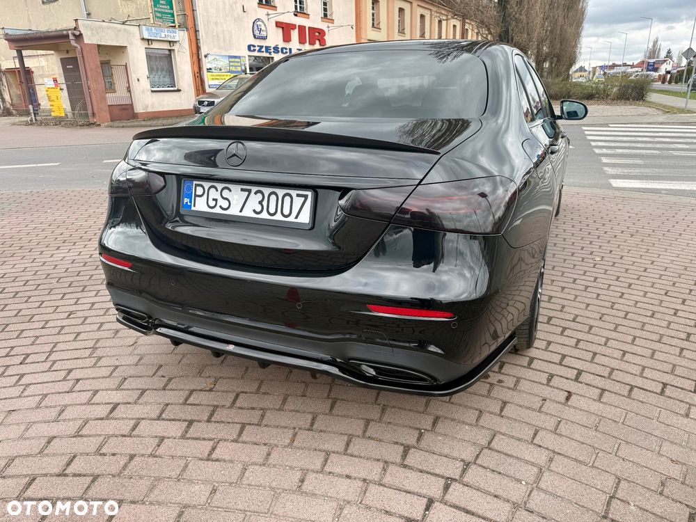 Mercedes-Benz Klasa E 220 d 9G-TRONIC AMG Line - 24