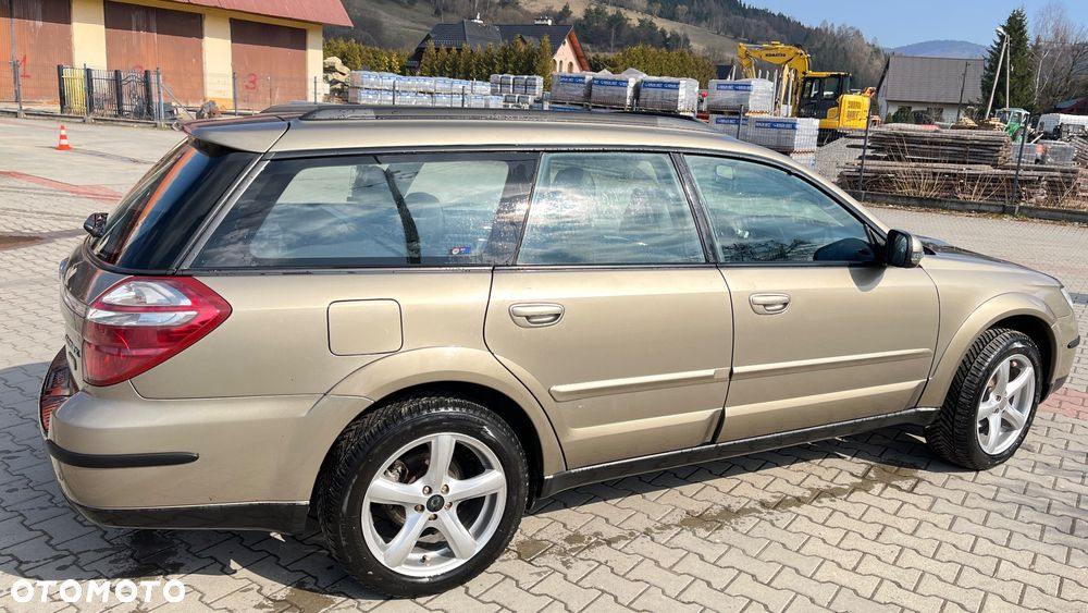 Subaru Outback - 4