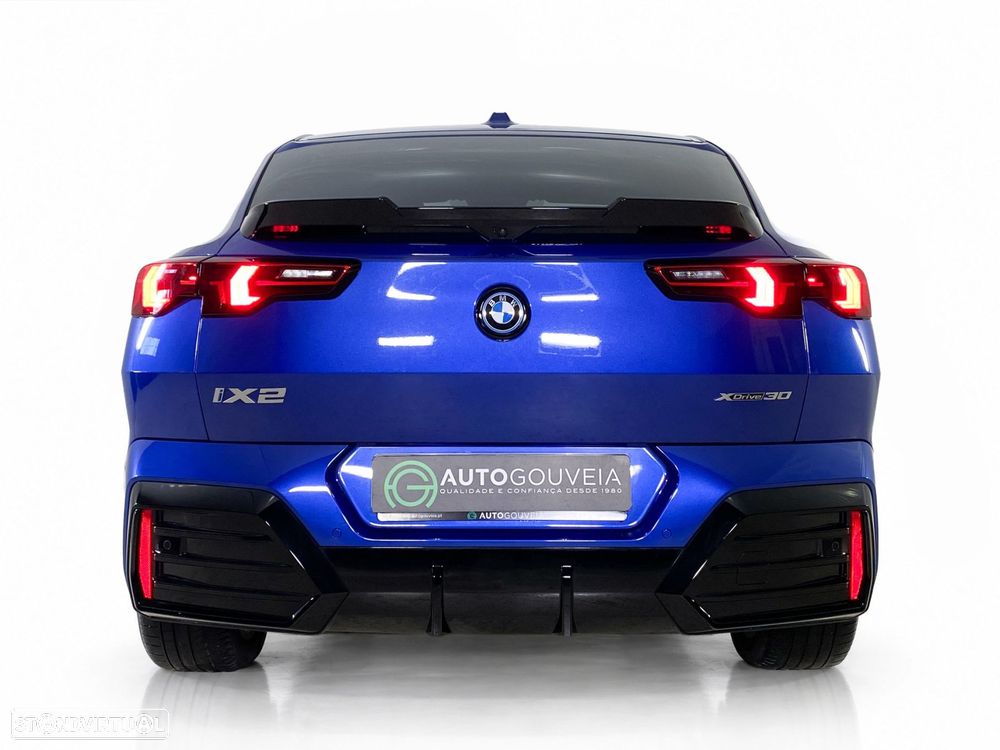 BMW iX2 xDrive30 Pack Desportivo M - 7