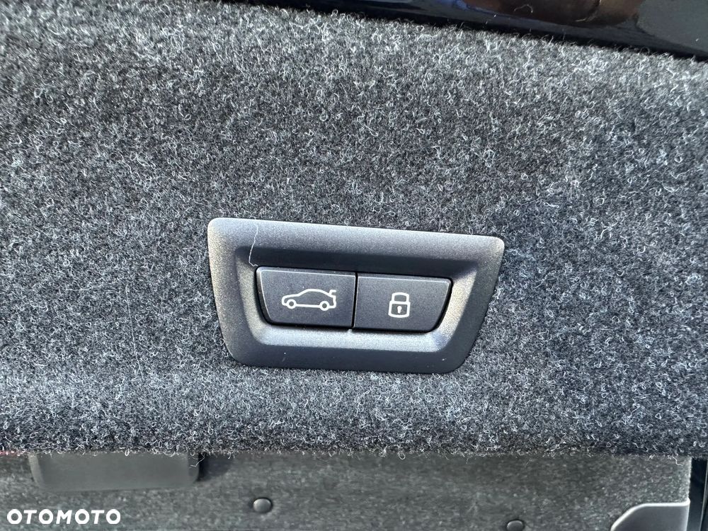BMW Seria 3 - 24