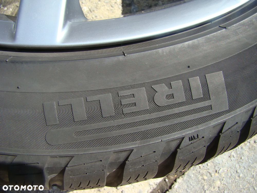 a93 5x112 VW Passat B9 B8 Beetle T-Roc 8jx18 opony zima 235/45 - 10