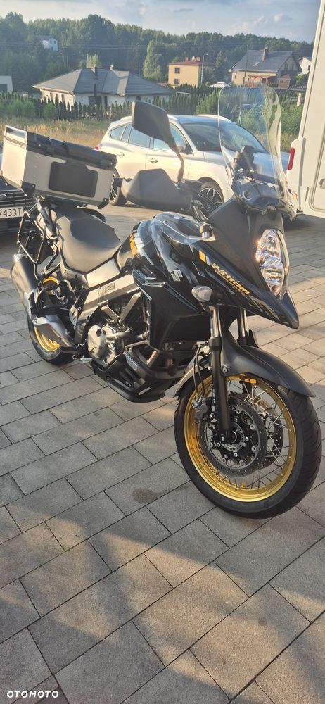 Suzuki V-STROM - 2