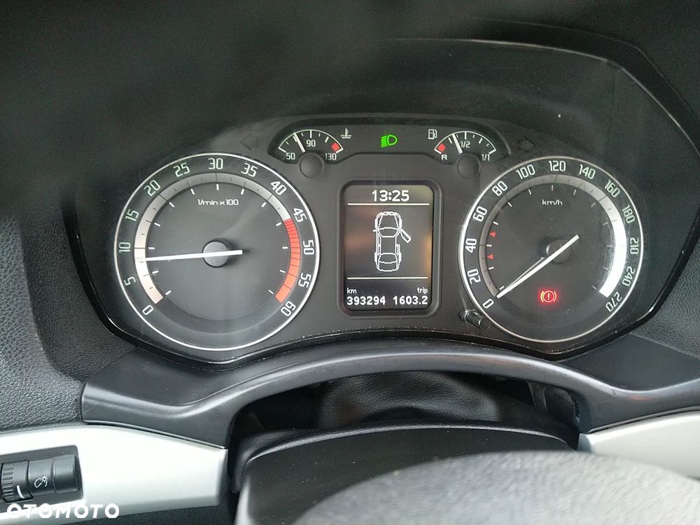 Skoda Octavia 2.0 TDI CR DPF RS - 16