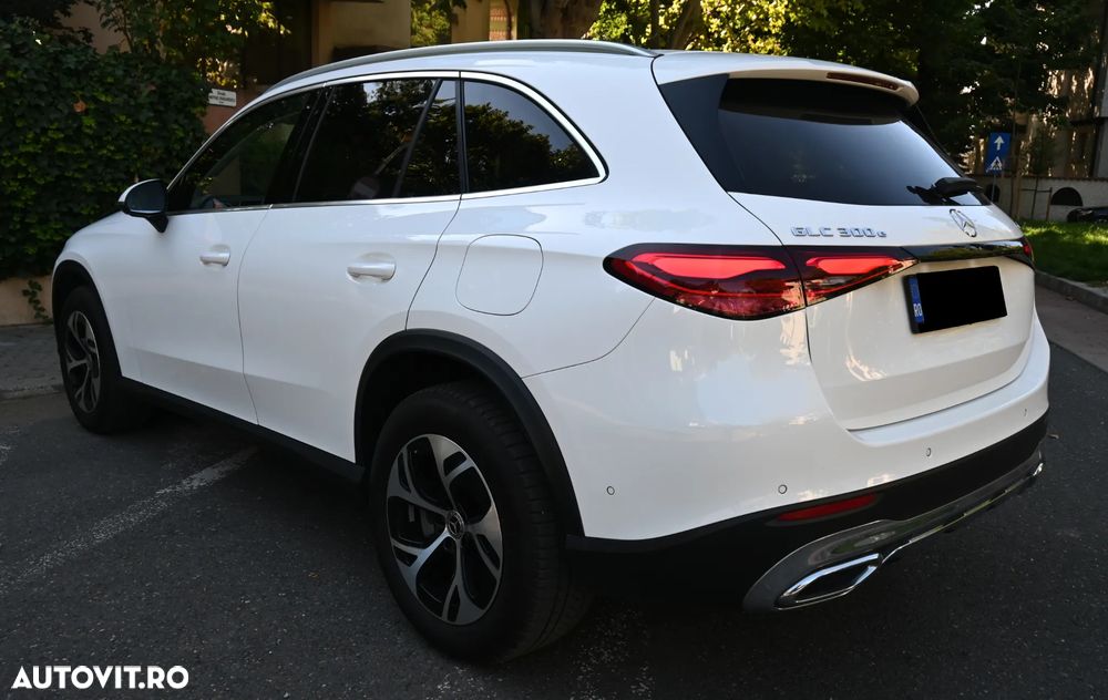 Mercedes-Benz GLC 300 e 4MATIC PHEV - 18