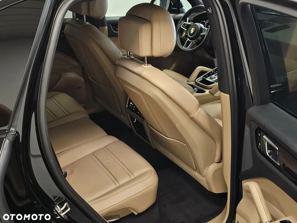 Porsche Cayenne Tiptronic S - 33