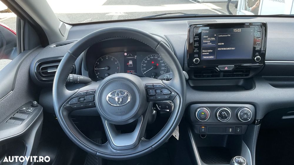 Toyota Yaris 1.5 L Dynamic - 13