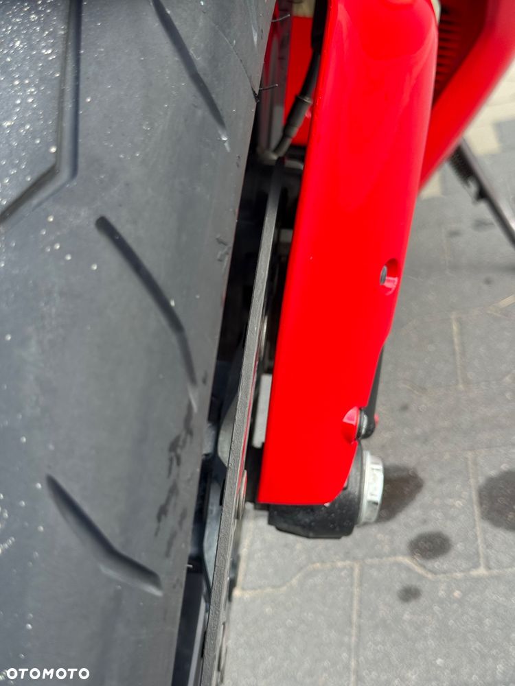 Ducati 848 - 11
