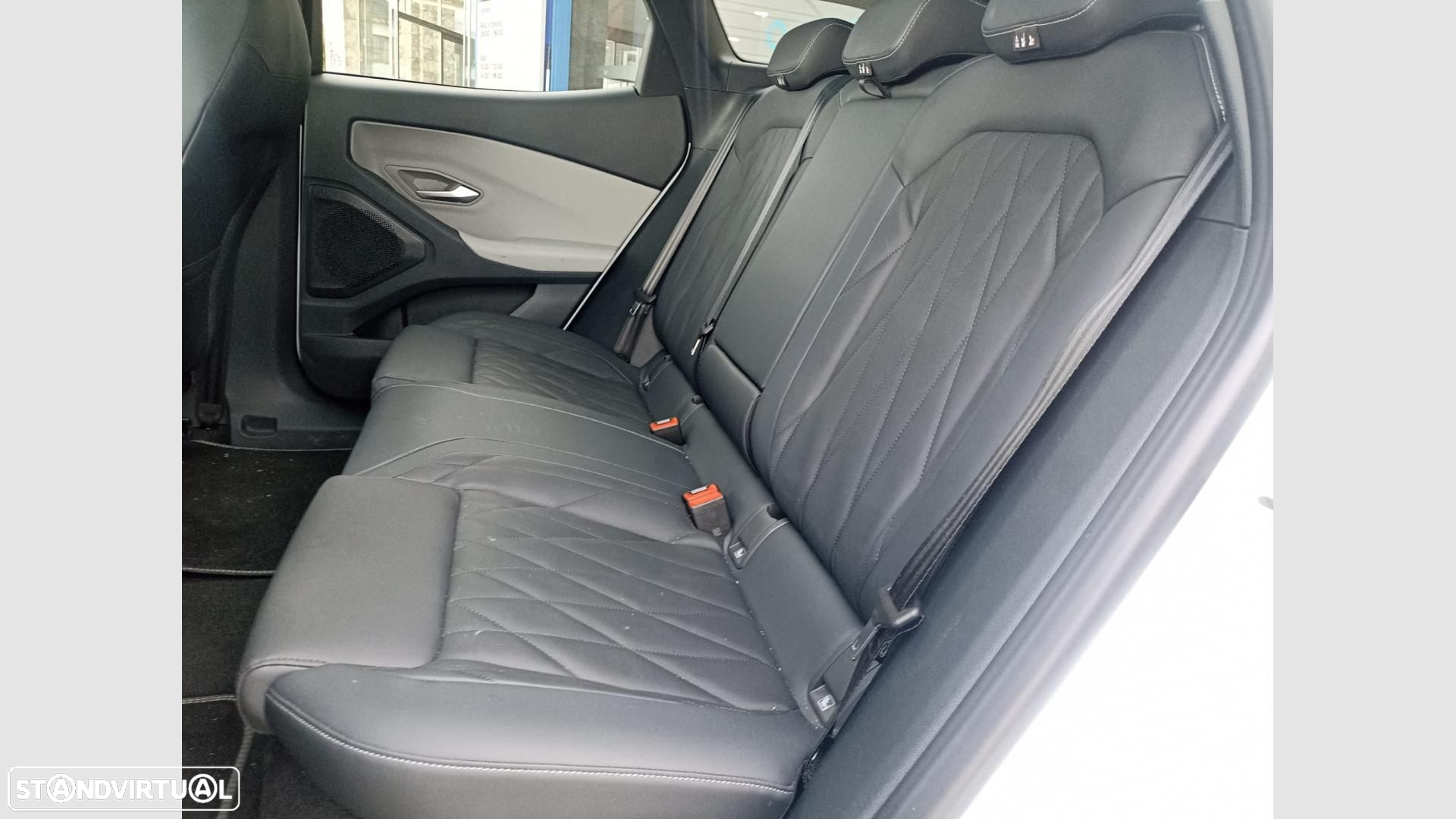 Ford Explorer 77 kWh - 7