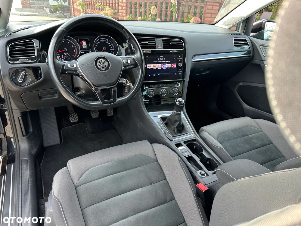 Volkswagen Golf - 7