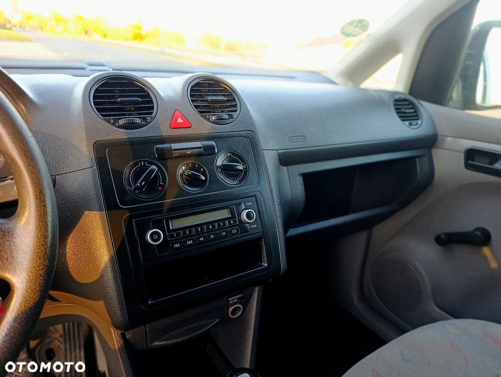Volkswagen Caddy - 15