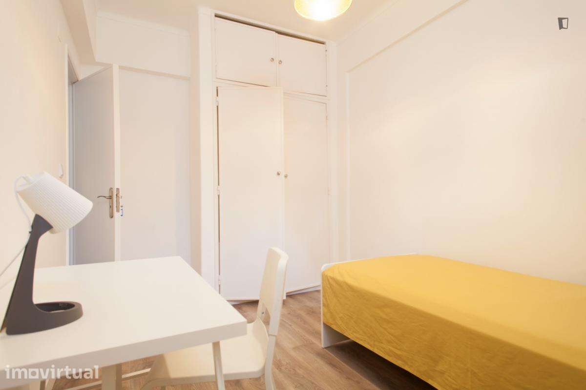 Quarto - localizado em Lumiar Lisbon - Grande imagem: 4/7