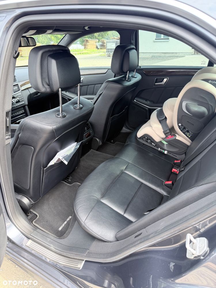 Mercedes-Benz Klasa E 220 CDI BlueEff - 8
