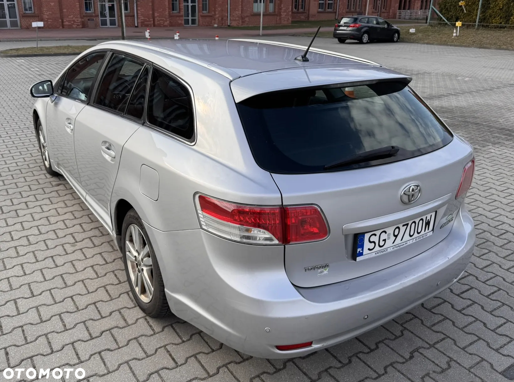 Toyota Avensis - 7